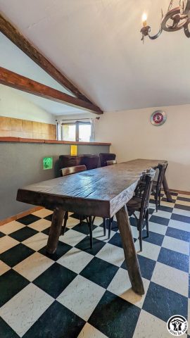 31G100310-6a04fc663fcc43c1b63de2359f37099b