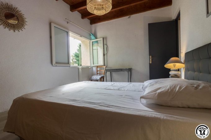 31G100344-05260b3d40e84bfa8cab787373c8fc2d