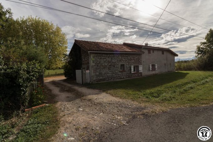 31G100344-815f934a6d8345dcb6fe2dffefef6786