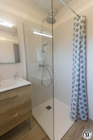 31G100344-d3865f9bb68e4ebeb18166bb21abc267