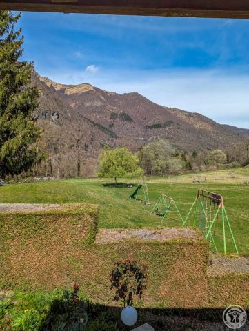 31G100355-0edc665f3c8543dcb77223ba47aa996d