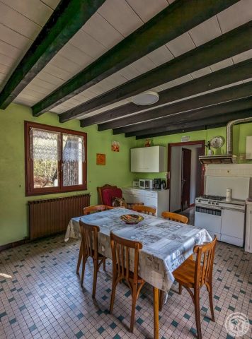 31G100355-ba69a2ccd58548d8acbb676176913d3d