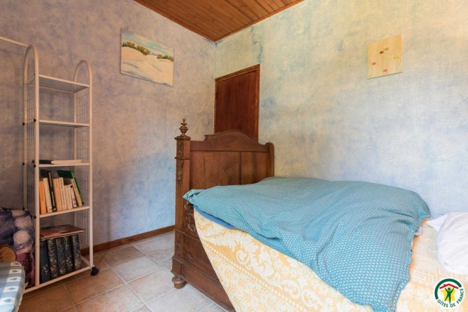 31G100358-644adf91cdf944949c8b3f6eb5d4fb98