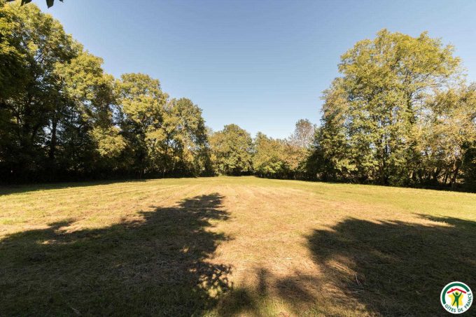 31G100358-d7285e3873c149368b24c428852d8101