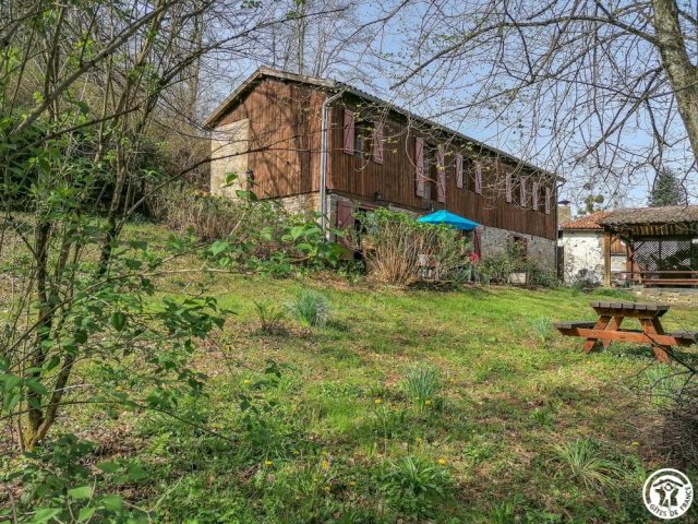 31G100360-4709f7f7564245e383c602a7ccd64bf9