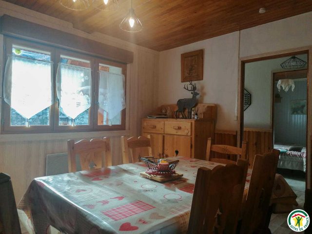 31G100375-298c8a7f16e348c78ae3514264508cfc