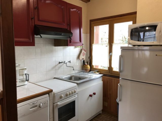 31G100375-38d4bc1be50443b9a9569ff987e787ae