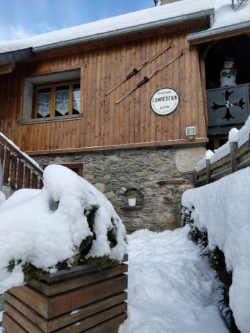 31G100375-4b6046301e2a4c478c7cbb15f46d775f