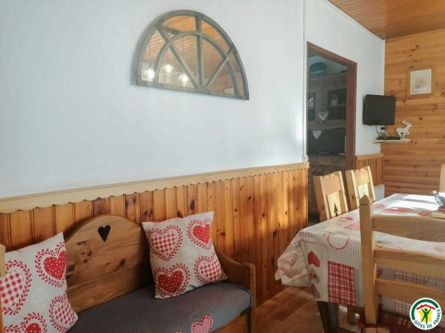 31G100375-8bf0a2588b224301a616acd326977442