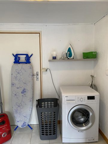 31G100375-b64d49a4b4e84712a8ba604601b876ad