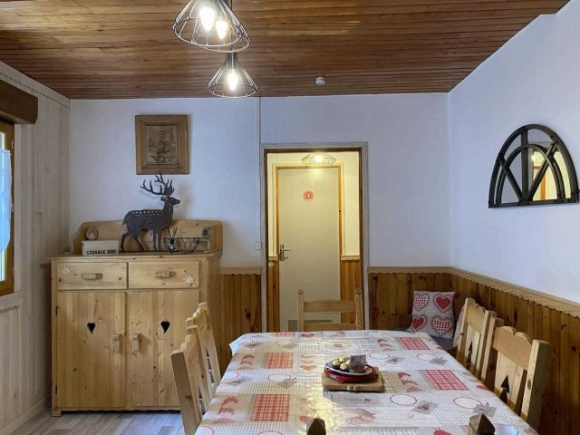 31G100375-cb81065b8edc4b8396dae5d5decc253d