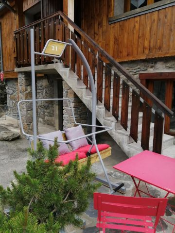 31G100375-cfb8bf8b228041a9837aa6442b517f9f