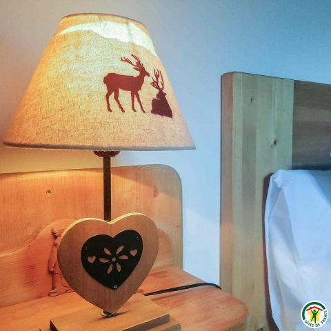 31G100375-feff296c5b244197b723a9861baaea9a