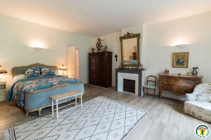 31G100403-985115029163496e887c08c9e59dac7d