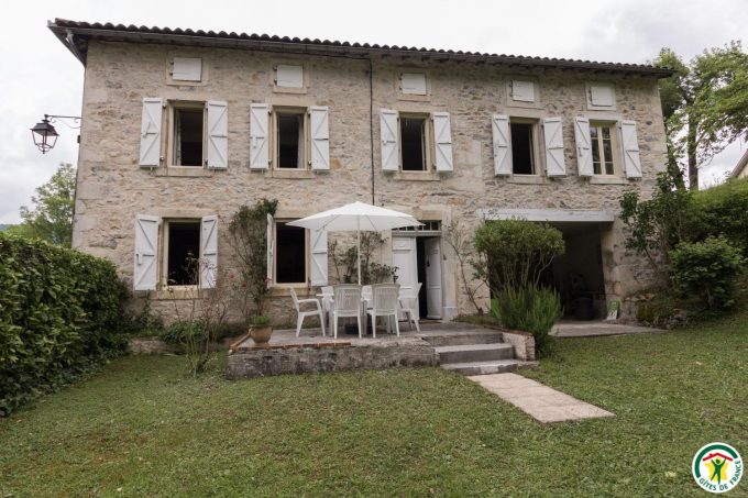 31G100403-fb719d9398c54a19a4da345f57b221f4