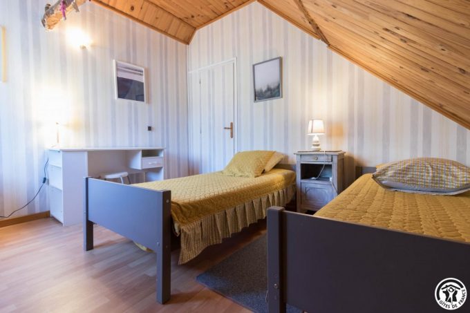 31G100440-69e514f1aebf4d24b669c71e9ae4f7c3