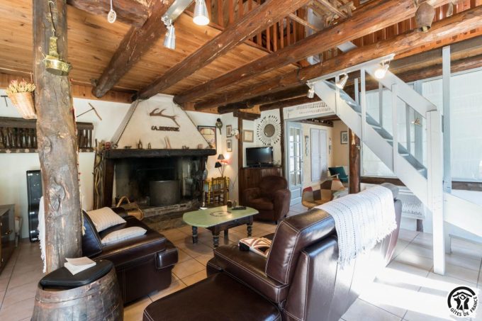 31G100440-722f209aa75b4ad59007e690cbf2cc5e