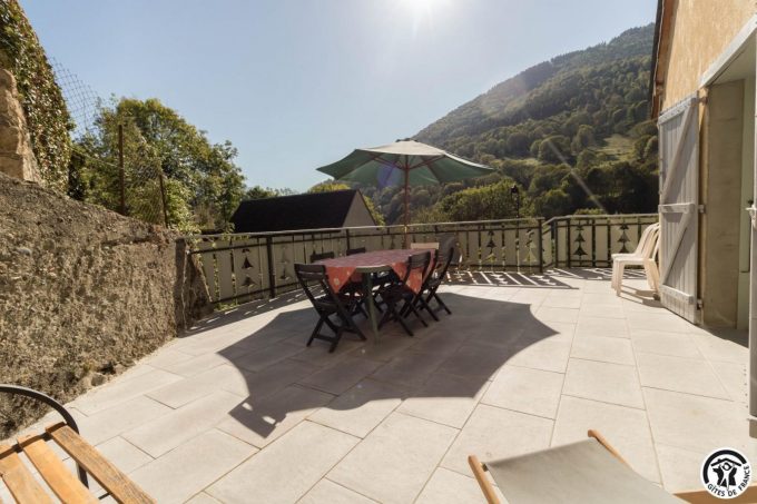 31G100440-b8c094e1e563499ea1765a45abbab303