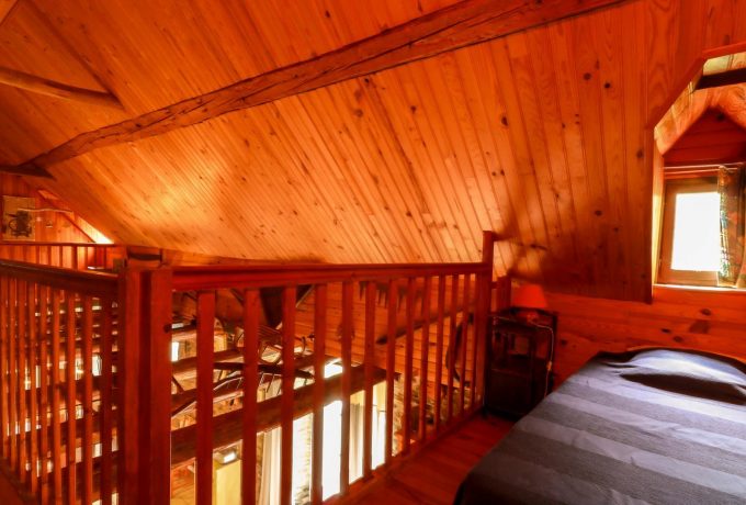 31G100440-d2617846be9a4c87b6fa0536df769b88