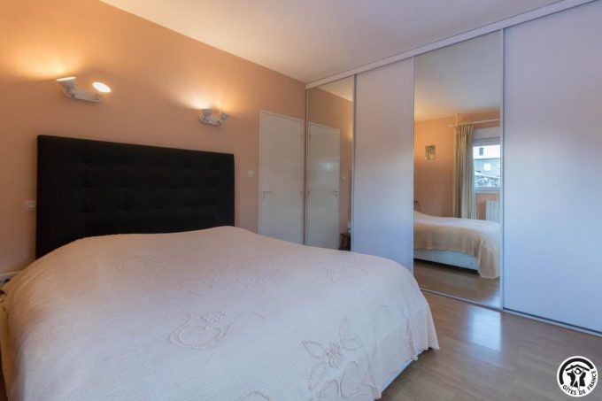 31G100445-3f78d2d9b1bd48828a8e753d691c0ab8