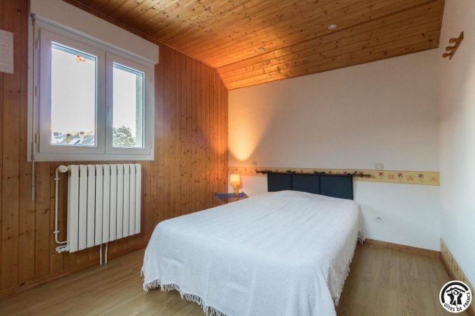 31G100445-fa2d29be5947411c812a3bd9a1b2a395