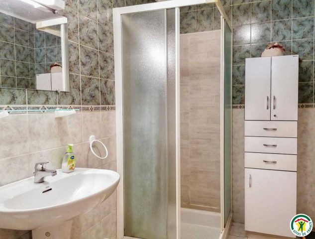 31G100446-1e9460b9f8f549be8098653e162e0349