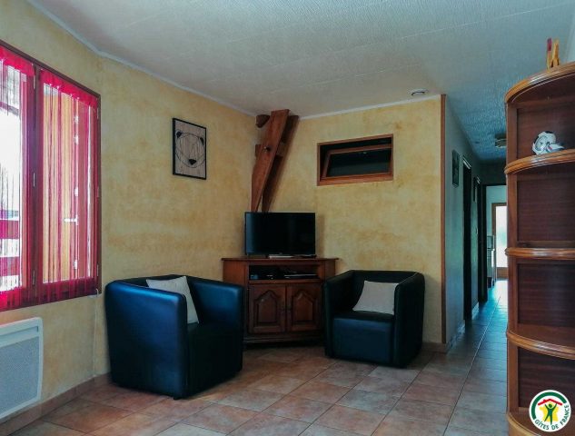 31G100446-650042d990824ad19e061f1606254858