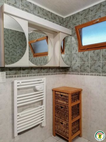 31G100446-ced9163d26b34f018b6950a979bc54b9