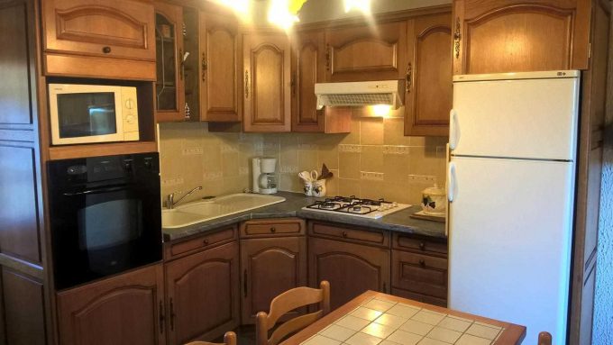 31G100456-008f088eabe64fbaa0245bf4dc807ed0