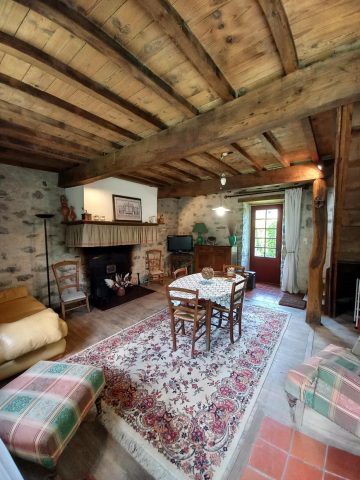 31G100471-15a90ca3aee8445aaf4021561d2ff4ed