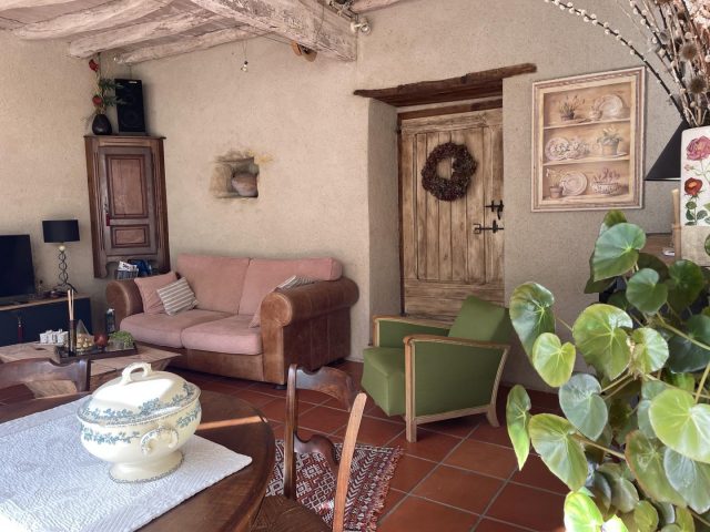 31G100471-b799f4afedfc4c6d8832060037da94a9