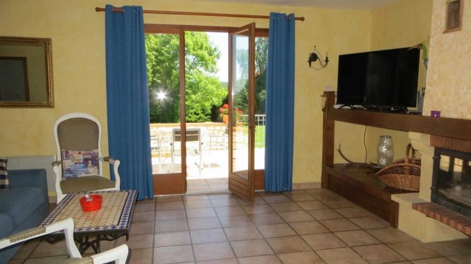 31G100475-3a7fef0276dd4e33af9c800babd9654b