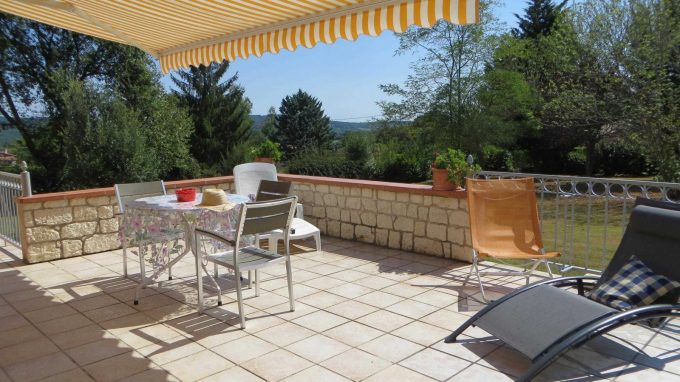 31G100475-40eaf040b7f44aa18c7a85ce47ea72e4