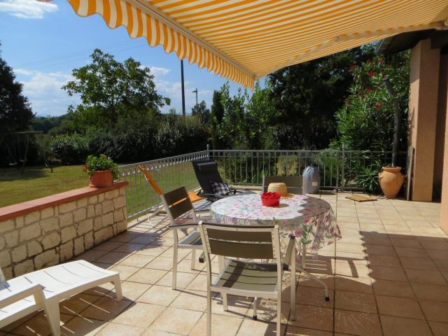 31G100475-5de42f55c0cb4739a936f921e61361e5