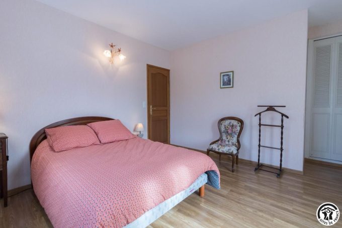 31G100491-0298847d1e2541abb138beded6461687