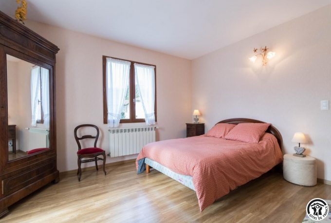 31G100491-155ebb60832241ecad5c908d48a829b9