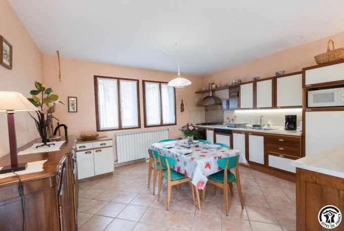 31G100491-57c35a0a3fe14b13b144cf238603df00