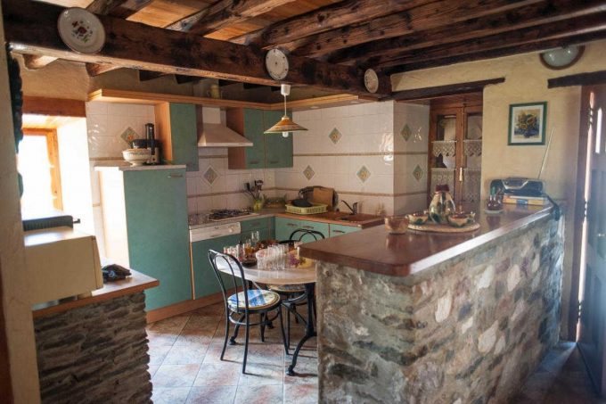 31G100492-194761ed7b5c4e058c9fe3f8979fa291