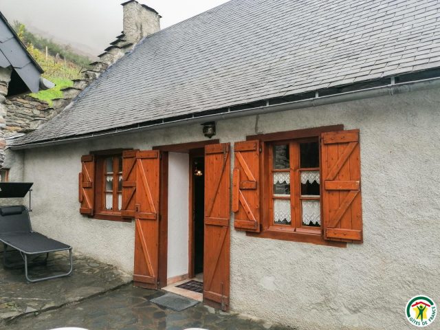 31G100492-1c70903b7ece491fb7f9c1253d371012