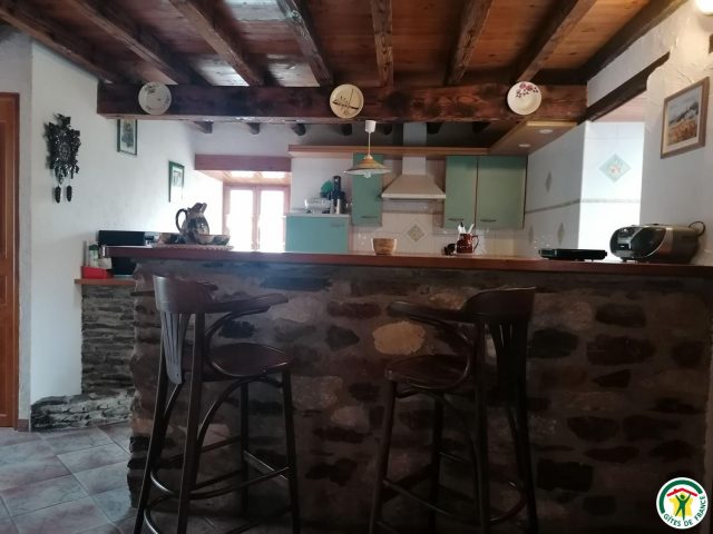 31G100492-35b2f2093b064304b75b2867376e7de8