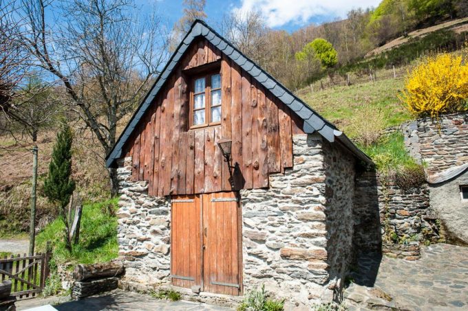 31G100492-ca42a948ae6c40c4897bacd69001caeb