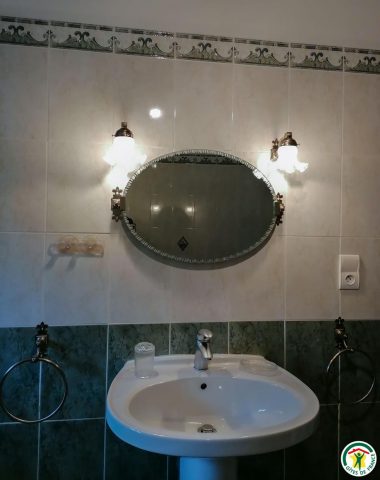 31G100509-14c9aa2d9cc84318956b3dd74bd571aa