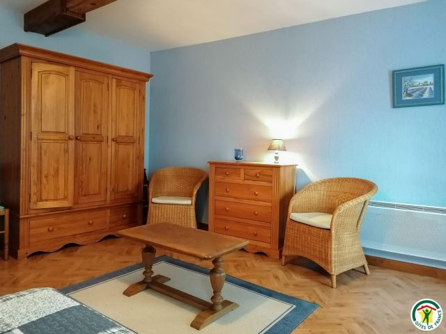 31G100509-17bae875151148ab91d063fd2893e9df