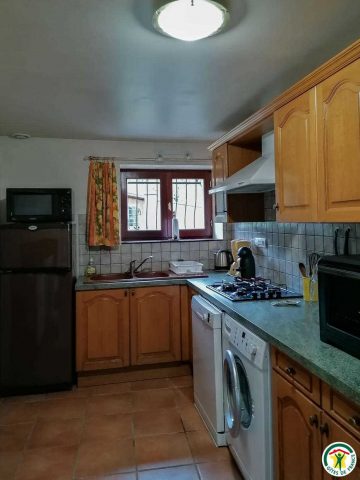 31G100509-3f3d9d6aeaa64a37a8257ada223037ef
