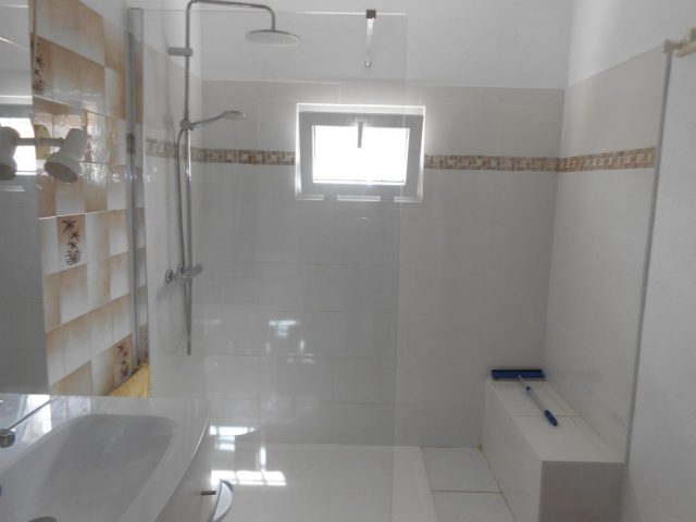 31G100513-644600244baa41aea71de6a4163991e0