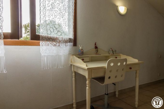 31G100513-af4ef15639234f0786c0bda0024ed7ca