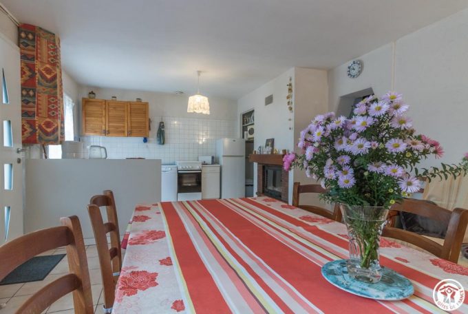 31G100513-ea097710adc04c85a73c966648923dd5