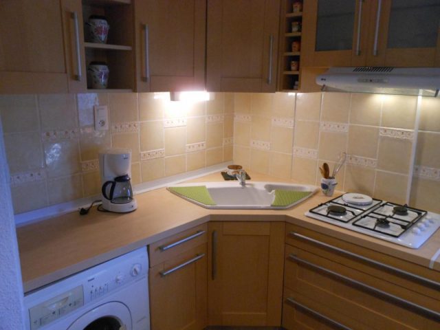 31G100544-97434a3b9c574b7a8ebcd07eabeb460a