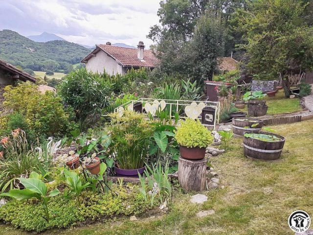 31G100544-df28a428c2494c928231534f4e55f546