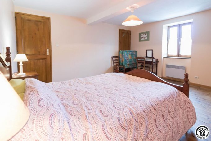 31G100545-070220ea45f0461e84e2f5c1a218af46